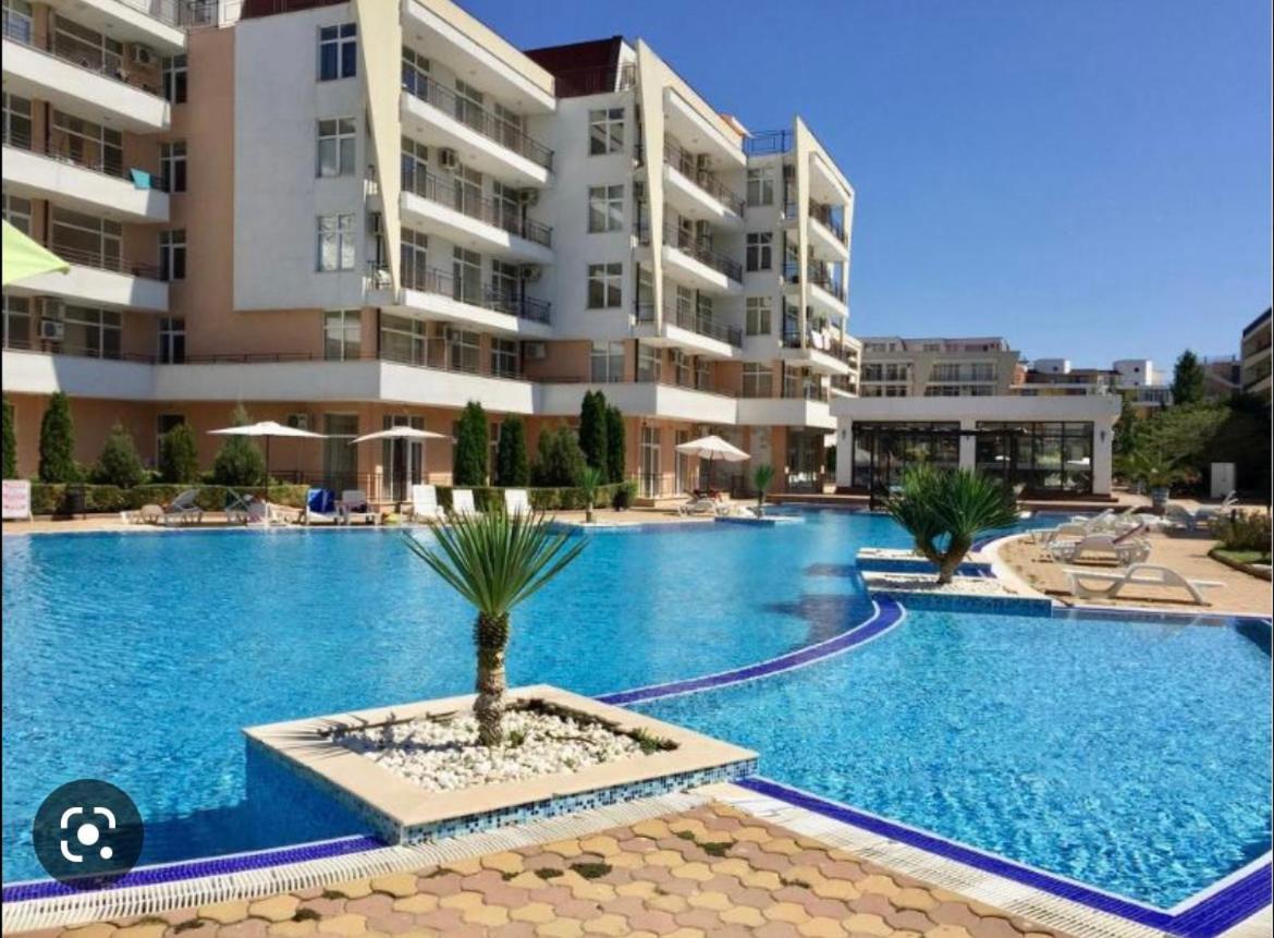 Appartamento Grand Kamelia Holiday Complex Sunny Beach Esterno foto